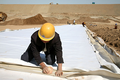 垃圾填埋場(chǎng)用長(zhǎng)絲土工布